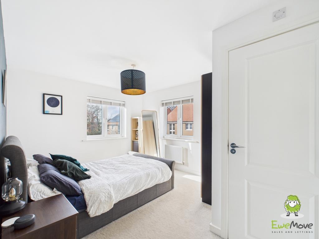 Ewe Move Estate Agents Basingstoke - 64 The Coach R
