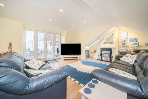 3 bedroom maisonette for sale, Turneville Road, London W14