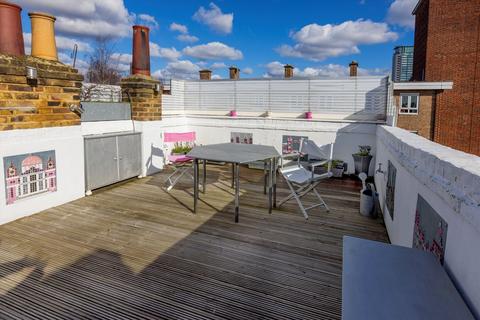 3 bedroom maisonette for sale, Turneville Road, London W14