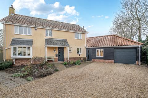 4 bedroom detached house for sale, Front Street, Mendlesham, Stowmarket, Suffolk, IP14