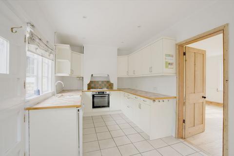 3 bedroom cottage for sale, Station Road, Newmarket CB8