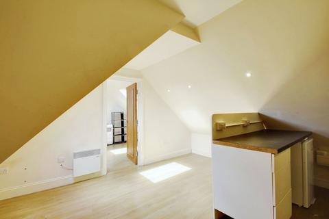 1 bedroom apartment to rent, Bathurst Walk, Richings Park SL0