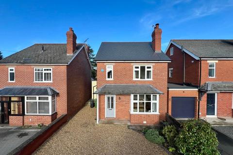 3 bedroom detached house for sale, Lyde Street, Hereford, HR4