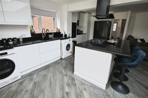 4 bedroom semi-detached house for sale, Cadogan Avenue, West Horndon, Brentwood, Essex, CM13