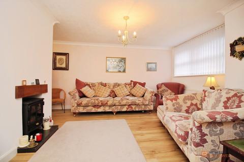 3 bedroom semi-detached house for sale, Allington Drive, Birstall, LE4