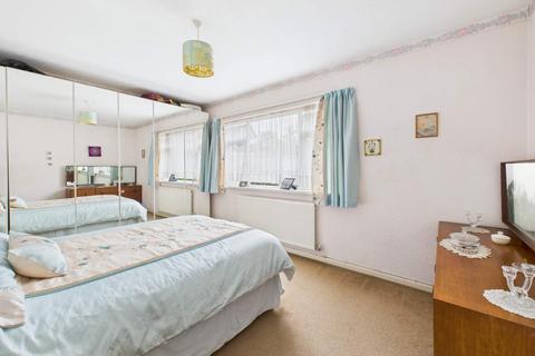undefined, Clos Hendre, Cardiff. CF14