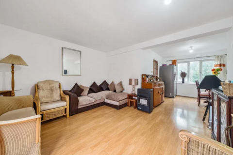 2 bedroom maisonette for sale, Emerald Court,  Slough, SL1