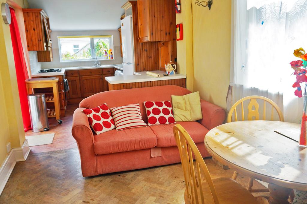 House1 Kitchen Lounge