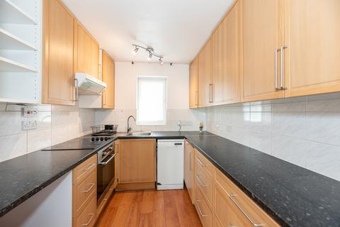 4 bedroom terraced house for sale, Farnham Gardens, Raynes Park SW20