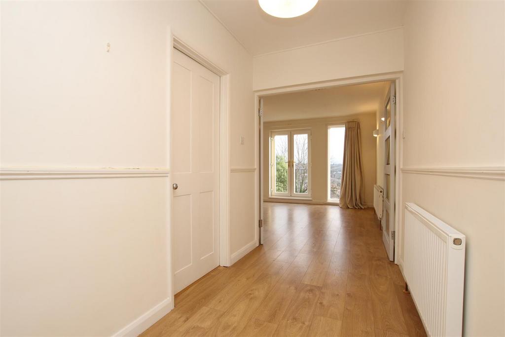 Hallway.JPG