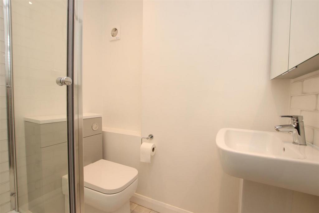 Shower room.JPG