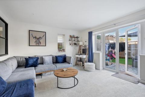 4 bedroom end of terrace house for sale, Iford Lane, Bournemouth, BH6 5