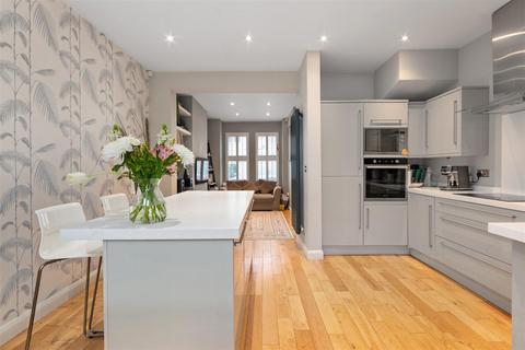 3 bedroom terraced house for sale, Gore Road, Raynes Park SW20