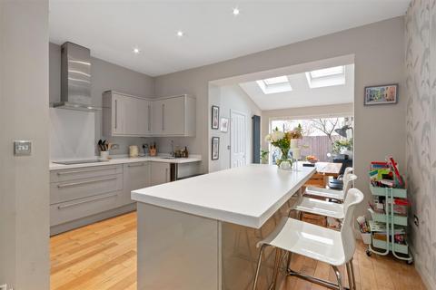 3 bedroom terraced house for sale, Gore Road, Raynes Park SW20