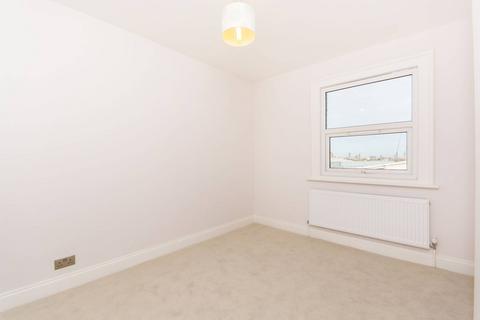 2 bedroom flat to rent, Peckham High Street, Peckham, London, SE15