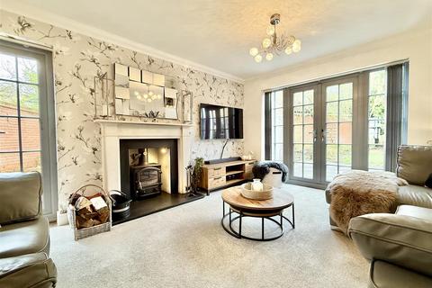 5 bedroom detached house for sale, Cuckoo Way, Great Notley, Braintree