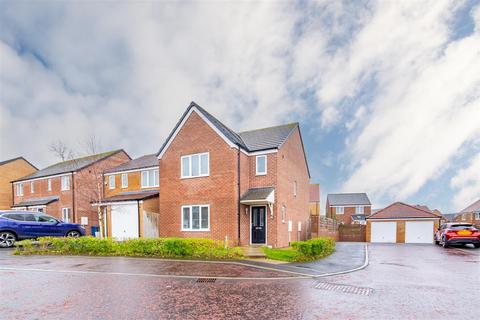 3 bedroom detached house for sale, Augusta Park Way, Dinnington, NE13