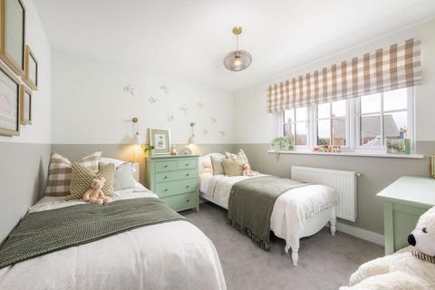5 bedroom detached house for sale, at St George's Place, Halesworth Road IP18