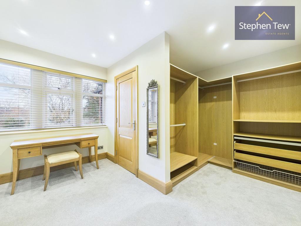 Walk in Wardrobe