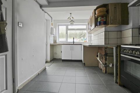 3 bedroom terraced house for sale, Smithfield Place, Raunds, Wellingborough