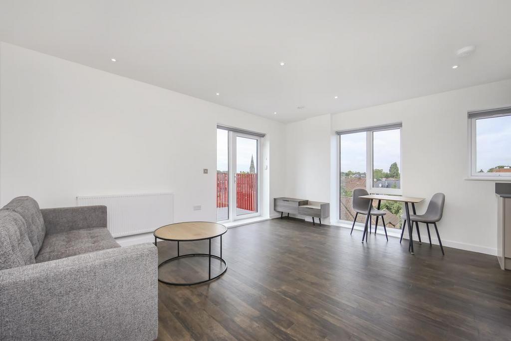 Living Area (Main)