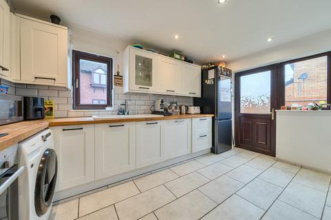 2 bedroom semi-detached house for sale, Drummond Close, Erith