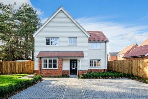 at St George's Place, Halesworth Road IP18