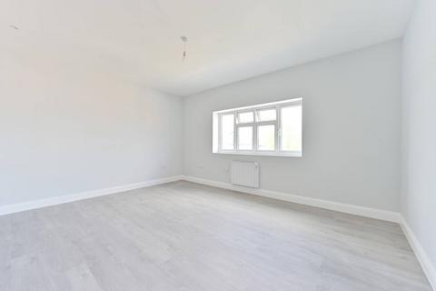 undefined, Central Road, Morden, SM4