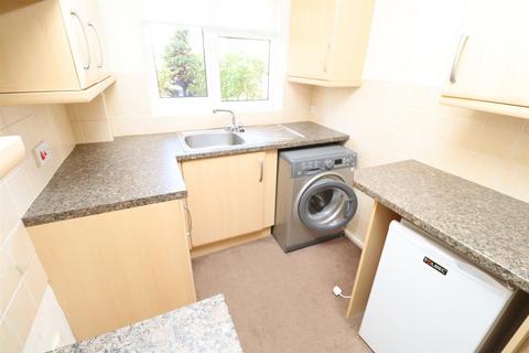 undefined, Kenilworth Drive, Weavers Green, Nuneaton