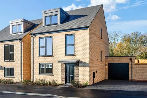 4 bedroom detached house for sale, at Kingsley Park, Kennel Lane CM12