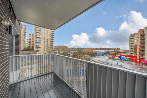 1 bedroom apartment for sale, Henley Cross, London, SE3