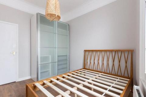 1 bedroom apartment to rent, Edgware Road, London W2