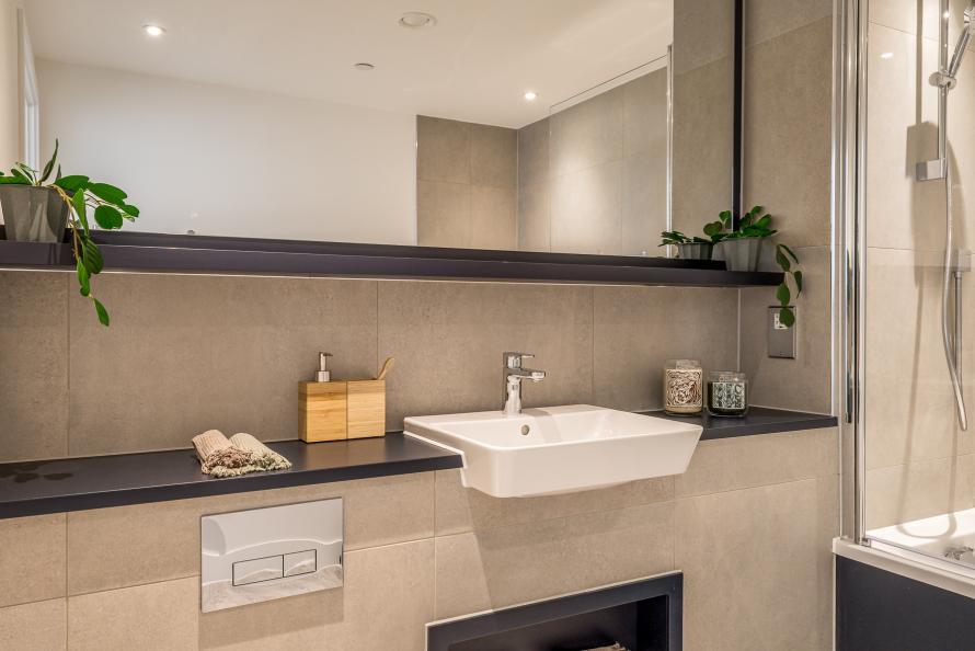 Lampton Parkside - 1 bedroom - L