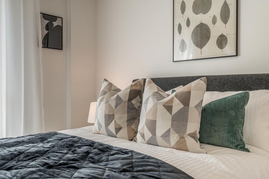 Lampton Parkside - 1 bedroom - L
