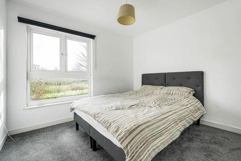 undefined, Langhorn Drive, Twickenham, TW2