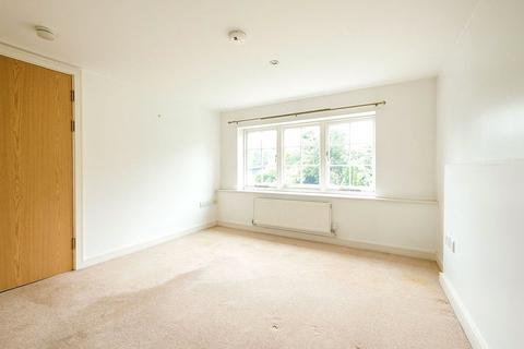 2 bedroom flat for sale, Bishops Down Road, Kent TN4