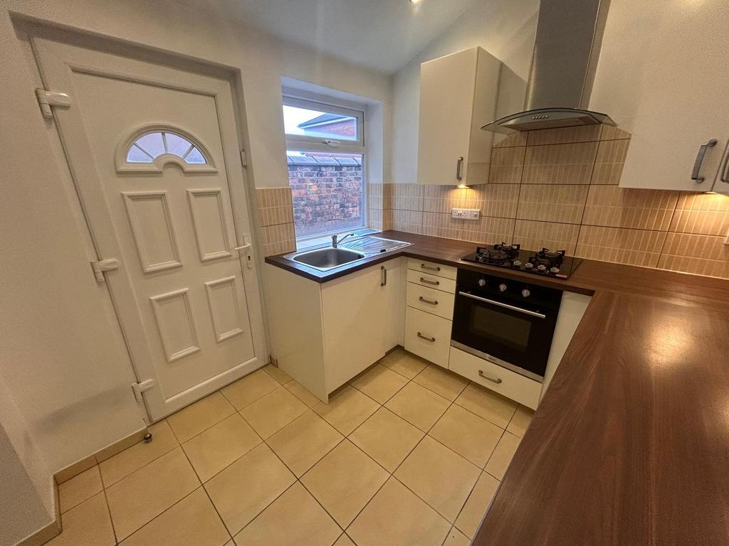 Kitchen b