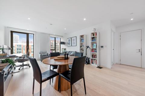 Kelson House, Royal Wharf, E16