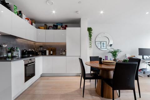 1 bedroom apartment for sale, Kelson House, Royal Wharf, E16