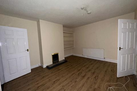 2 bedroom ground floor flat to rent, Simonside Terrace, Newcastle upon Tyne NE6