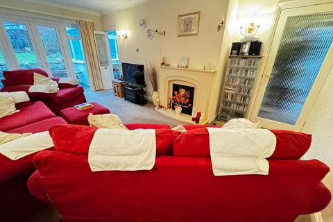 undefined, Andrew Drive, Willenhall