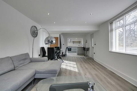 2 bedroom detached house to rent, Spring Road, Headingley, Leeds