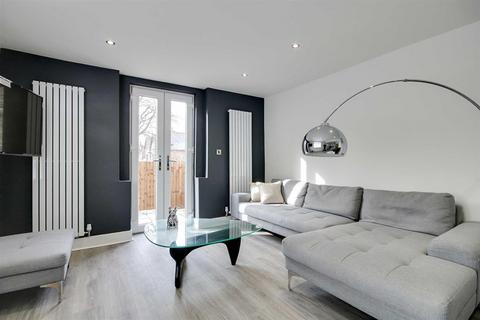 2 bedroom detached house to rent, Spring Road, Headingley, Leeds