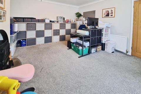 undefined, Beaufort Grove, Bradford BD2