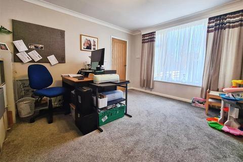 undefined, Beaufort Grove, Bradford BD2