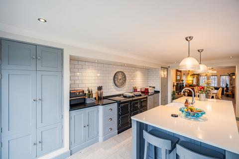 5 bedroom detached house for sale, Peckforton Hall Lane, Tarporley CW6