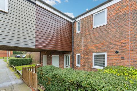 Tintern Close, Stevenage SG2