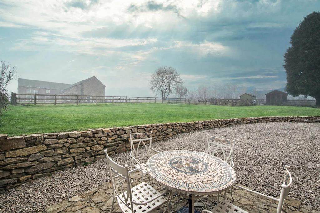 Saxton Mee Harriers Cottage garden.jpg