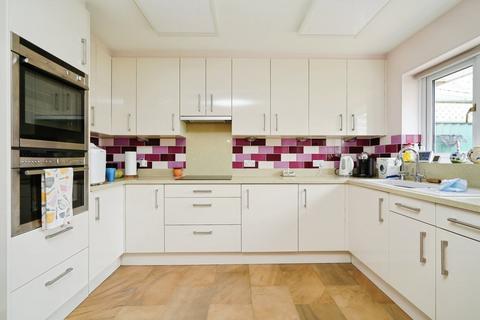 undefined, Saxel Close, Bampton OX18