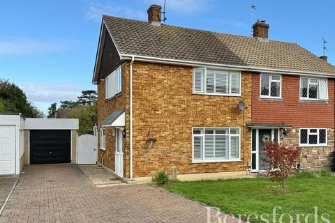 3 bedroom semi-detached house for sale, Millfields, Writtle, CM1